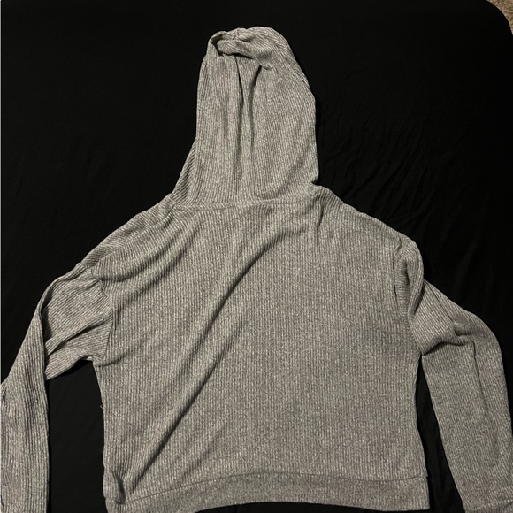 Grey pullover - Picture 2 of 3